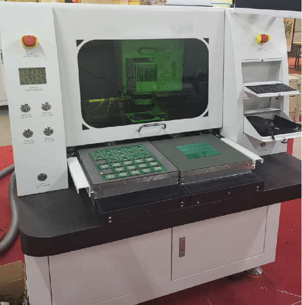 YS-3500 PCB清潔機(jī)重量140KG PCB清潔機(jī)電壓220V在錫膏印刷清潔機(jī)黏膠涂覆之前在線(xiàn)清潔PCB焊盤(pán)表面的細(xì)小板屑、灰塵、纖維、毛發(fā)、皮膚碎屑、金屬微小顆粒等異物清潔